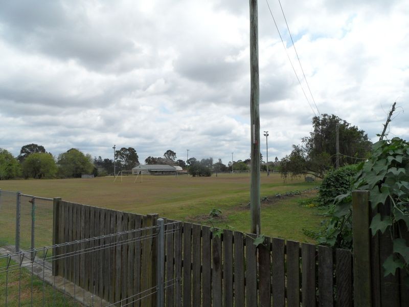 2/24 Wolseley Street, Granville QLD 4650