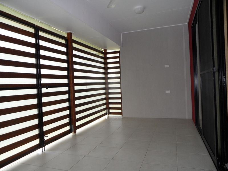 1/24 Wolseley Street, Granville QLD 4650