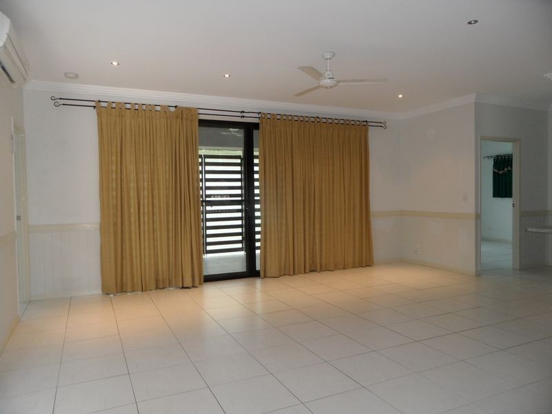 1/24 Wolseley Street, Granville QLD 4650