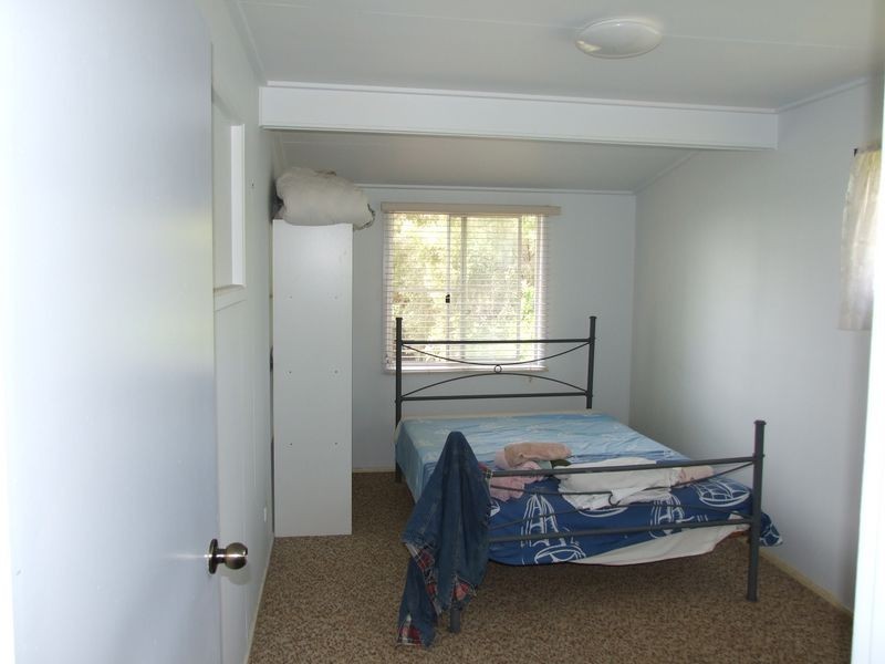 4 Robertson Street, Boonooroo QLD 4650