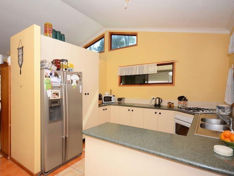 46 Royal Oak Rd, Tiaro QLD 4650