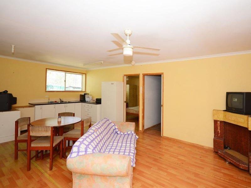 46 Royal Oak Rd, Tiaro QLD 4650