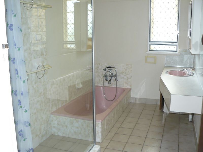 35 Aberdeen Ave, Maryborough QLD 4650