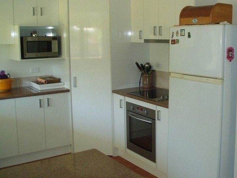 9 Gee Street, Tiaro QLD 4650