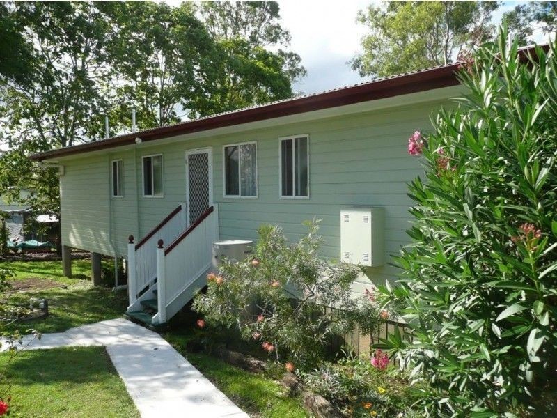 9 Gee Street, Tiaro QLD 4650