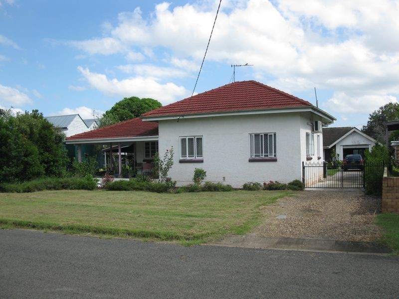 6 Ashton Street, Maryborough QLD 4650