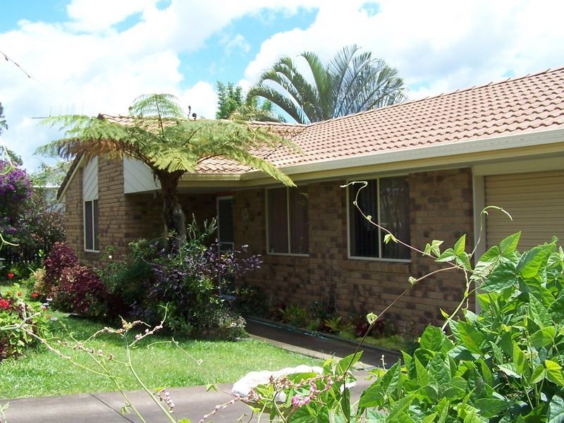 11 Railway Lane, Maryborough West QLD 4650