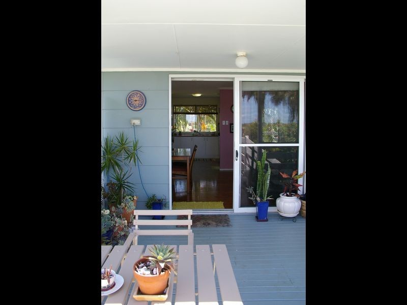 6 Sorenson Street, Boonooroo QLD 4650