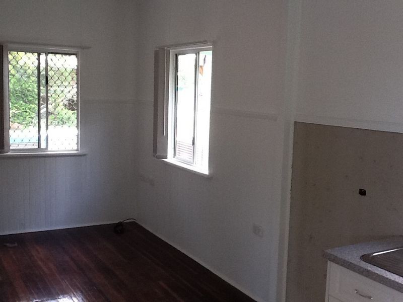 114 Cambridge Street, Granville QLD 4650