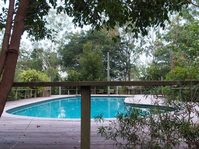6 McLaughlin Road, Tinana QLD 4650