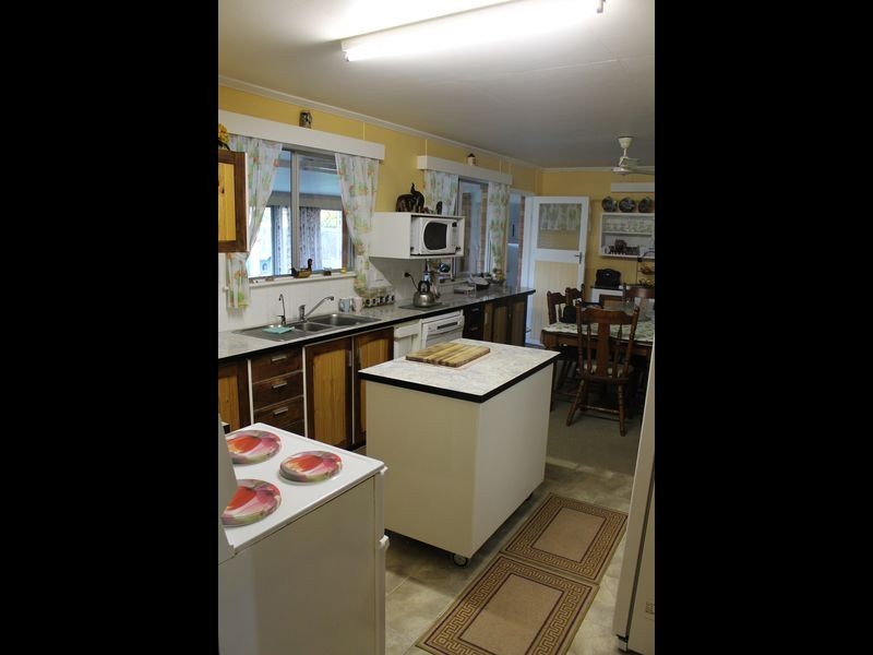 82 Banana Street, Granville QLD 4650