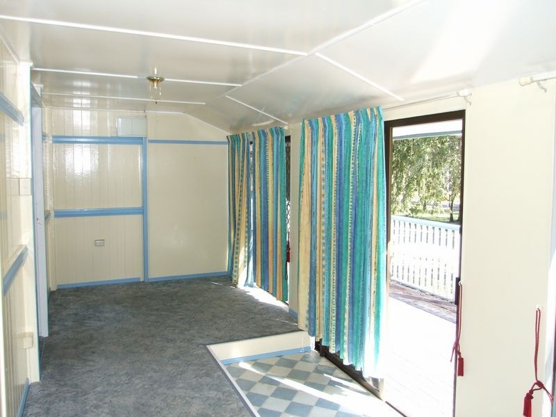 18 Eaton St, Brooweena QLD 4620