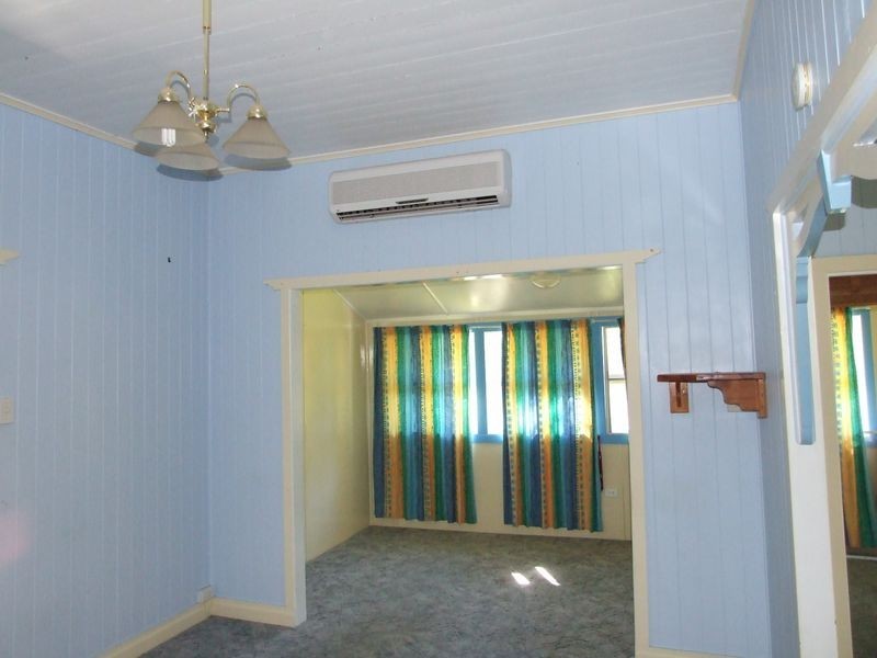 18 Eaton St, Brooweena QLD 4620