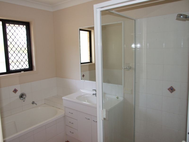 74 Lenthall Street, Aldershot QLD 4650