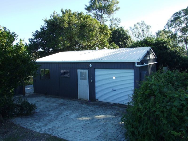 1 Smith Ave, Tiaro QLD 4650