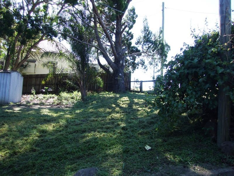 1 Smith Ave, Tiaro QLD 4650