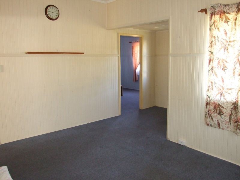 116 Cambridge Street, Granville QLD 4650