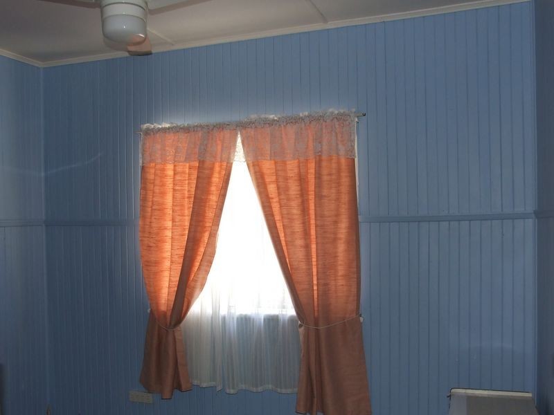 116 Cambridge Street, Granville QLD 4650