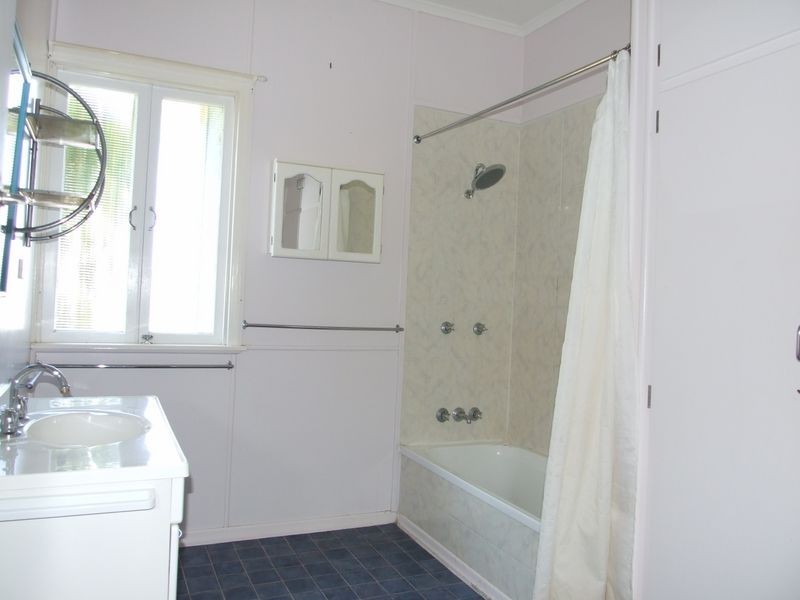 5 French Ave, Maryborough QLD 4650