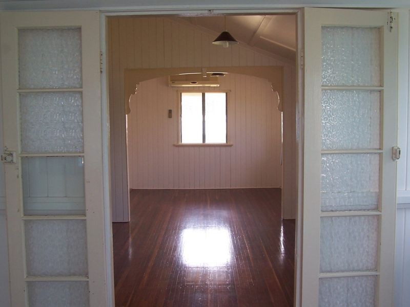 8 Maryborough Street, Granville QLD 4650