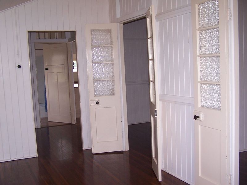 8 Maryborough Street, Granville QLD 4650