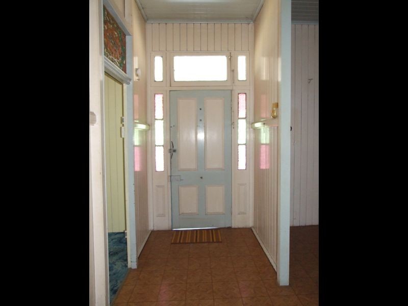 10 Hawthorne Street, Maryborough QLD 4650