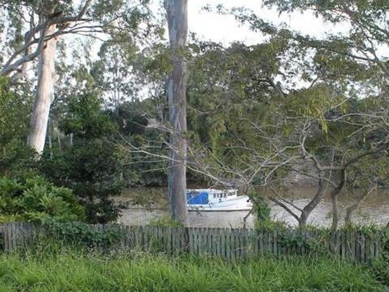 21 Puller Street, Granville QLD 4650