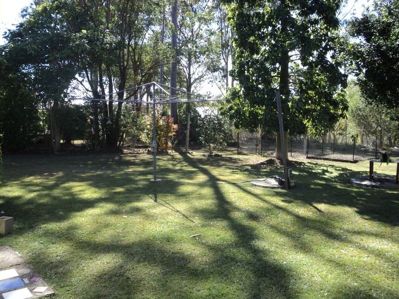 16 Kauri Street, Mungar QLD 4650