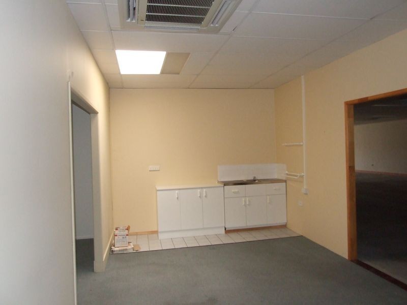 98 Bazaar Street, Maryborough QLD 4650