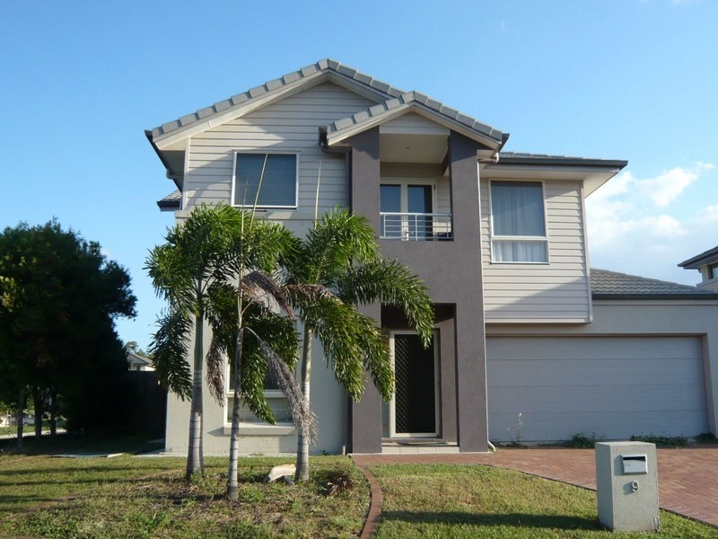 9 Somerset Drive, Carseldine QLD 4034