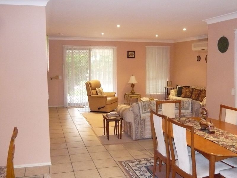 53 Azalea Cr, Fitzgibbon QLD 4018