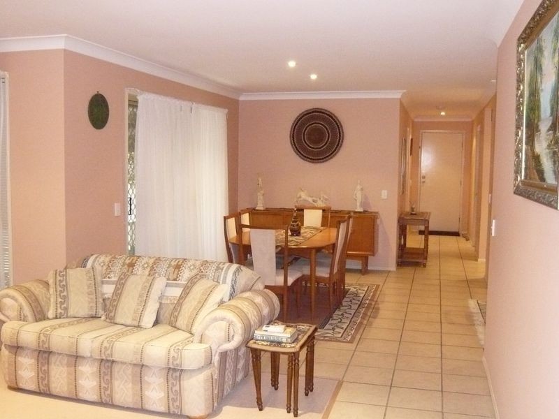 53 Azalea Cr, Fitzgibbon QLD 4018