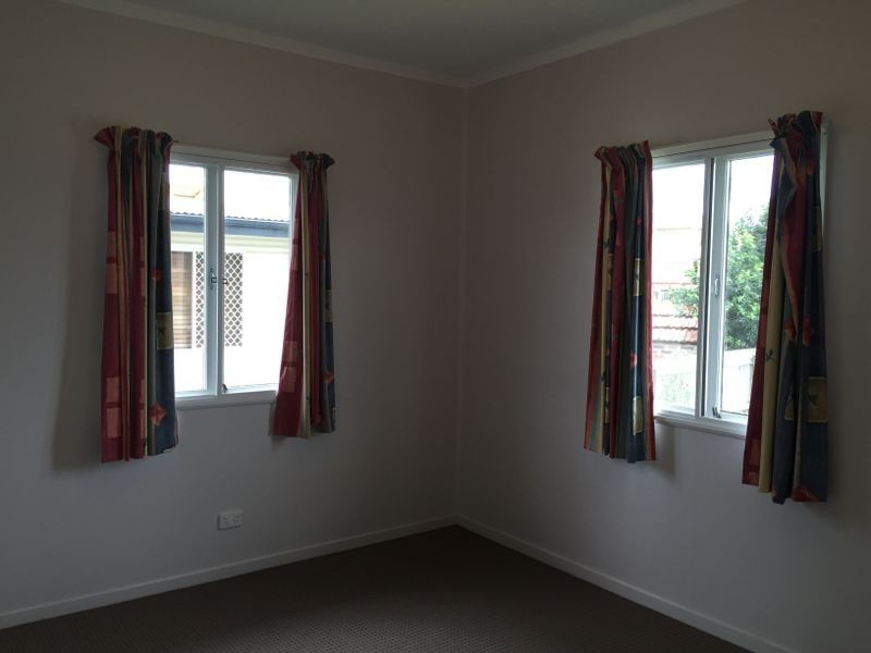 8 Ronmack Street, Chermside QLD 4032