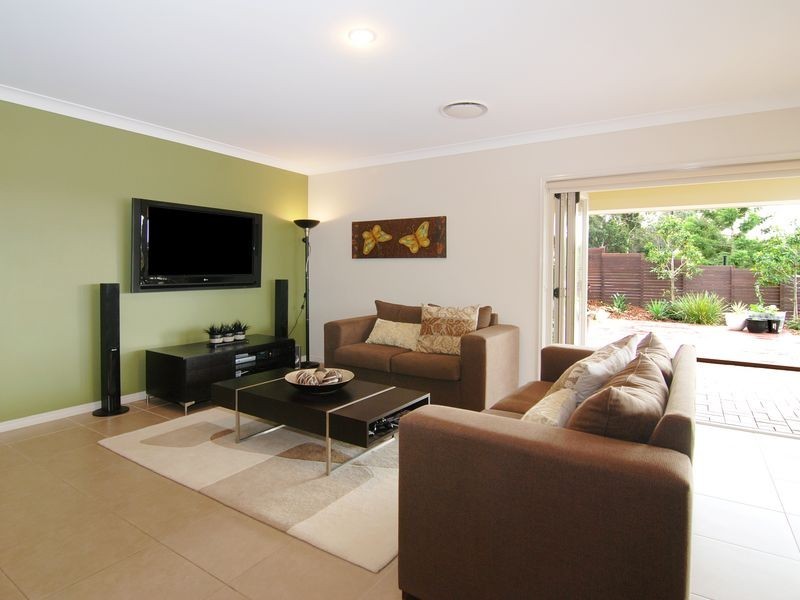 25 Bend Court, Eatons Hill QLD 4037