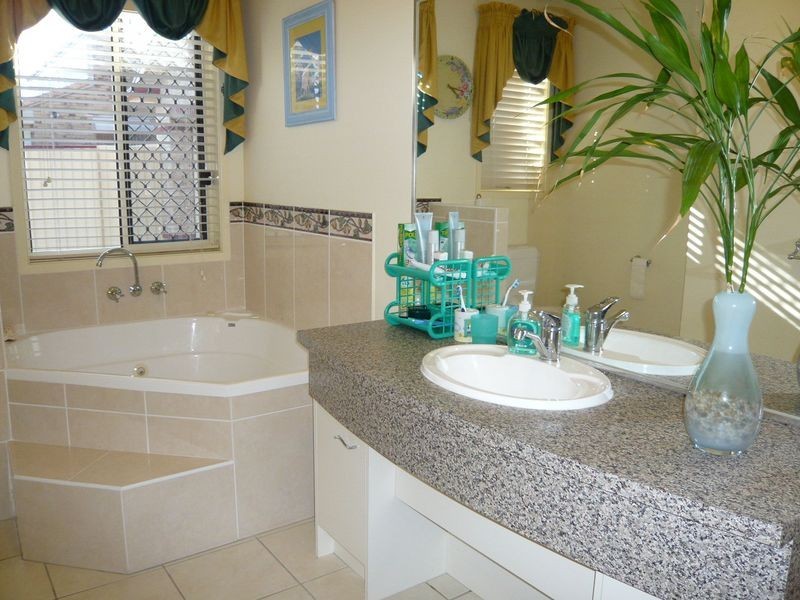 1 Denver Road, Carseldine QLD 4034