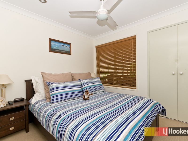17 Phoenix Court, Eatons Hill QLD 4037