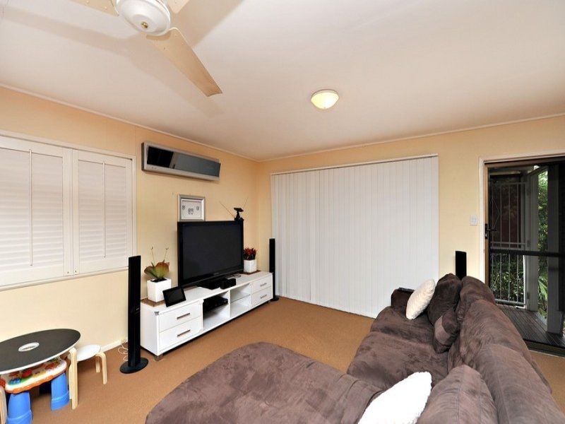 12 Backford Street, Chermside West QLD 4032