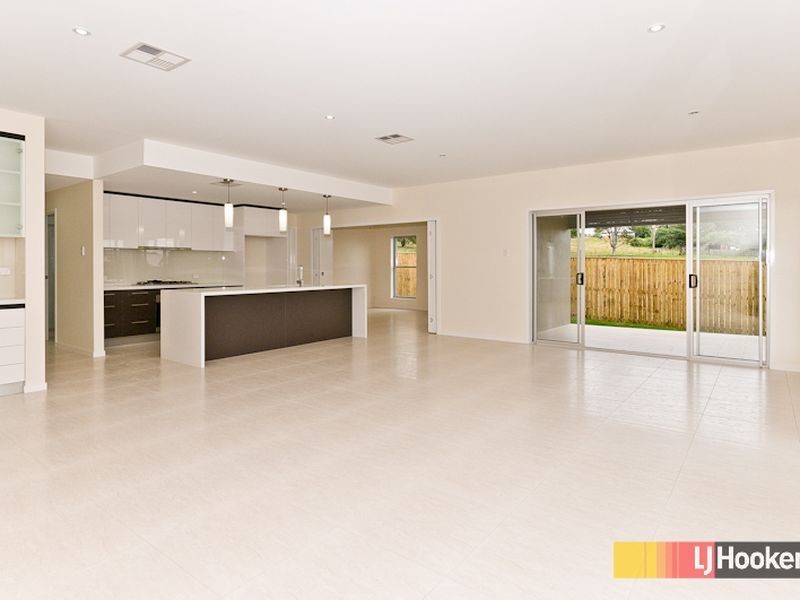 3 Belvista Place, Bridgeman Downs QLD 4035