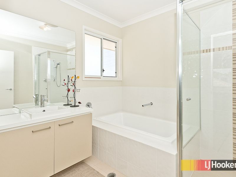 16 Laguna Place, Bridgeman Downs QLD 4035