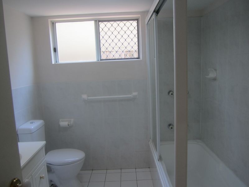 4/2 Halcomb Street, Zillmere QLD 4034