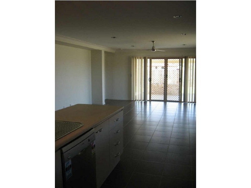 10 Taunton Street, Carseldine QLD 4034