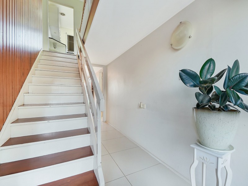 6 Pullford Street, Chermside West QLD 4032