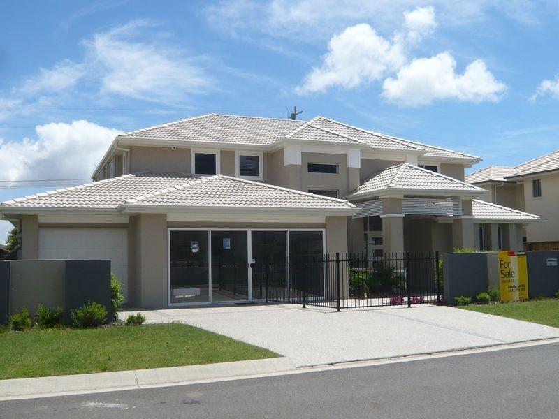 4 Kagan Close, Bridgeman Downs QLD 4035
