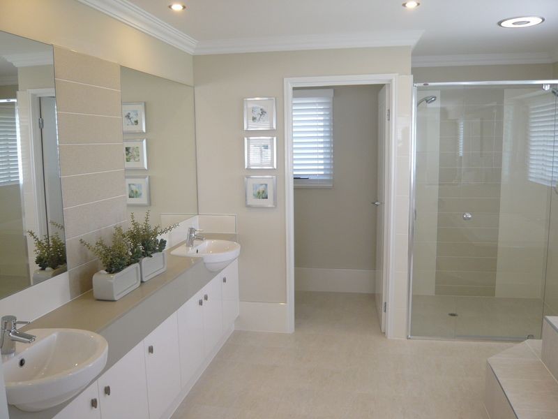4 Kagan Close, Bridgeman Downs QLD 4035