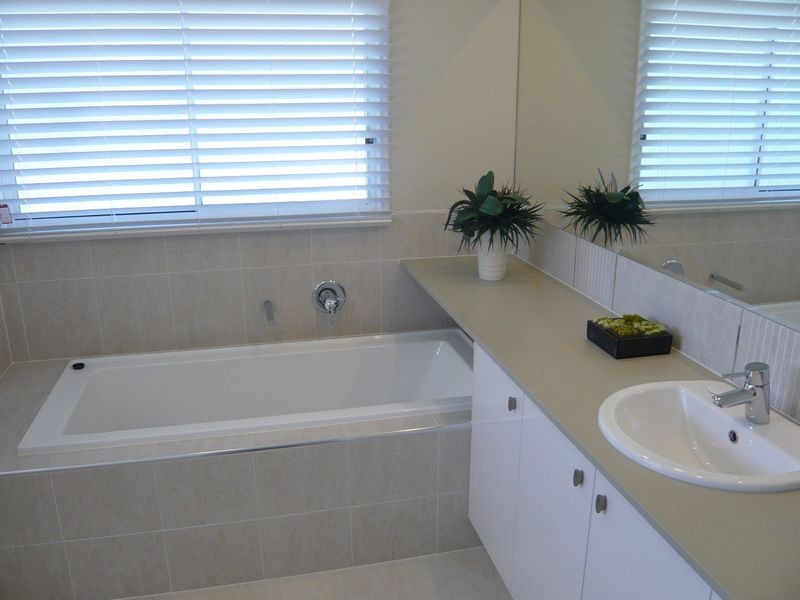 4 Kagan Close, Bridgeman Downs QLD 4035