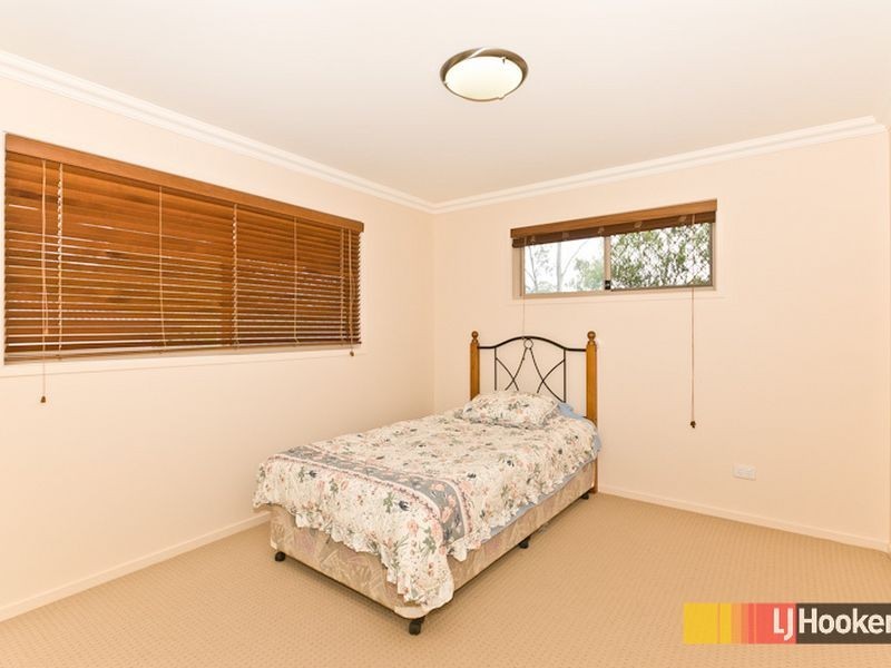 11 Silverbirch Place, Bridgeman Downs QLD 4035