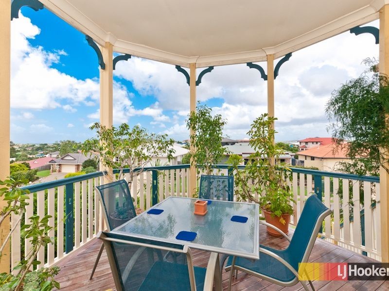 112 Saraband Drive, Eatons Hill QLD 4037