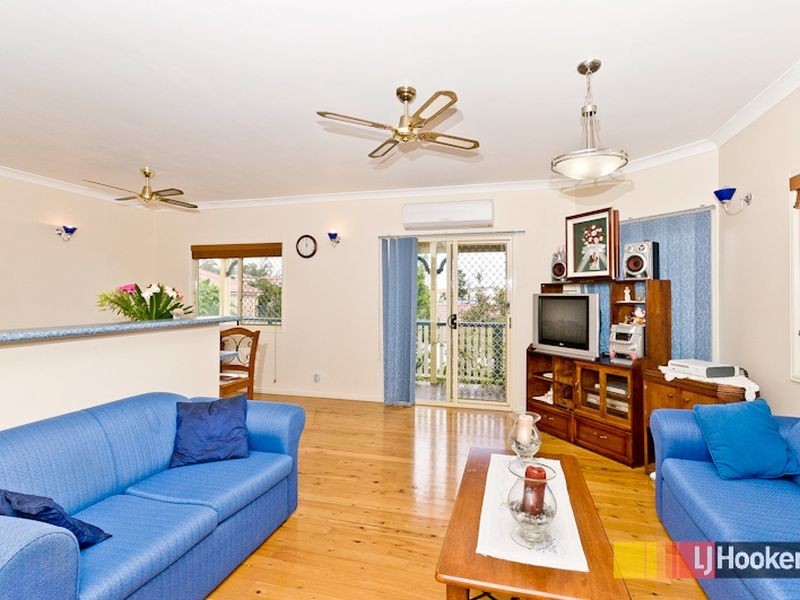 112 Saraband Drive, Eatons Hill QLD 4037