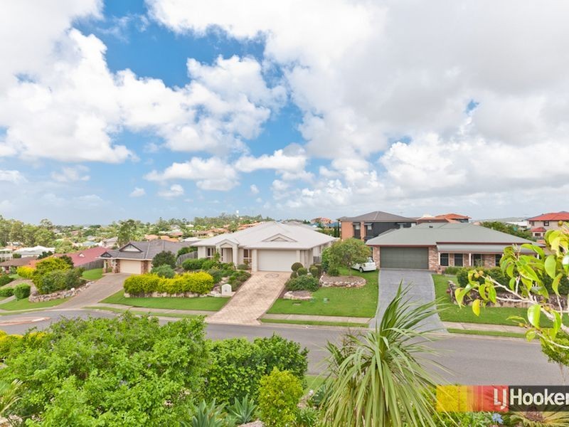 112 Saraband Drive, Eatons Hill QLD 4037