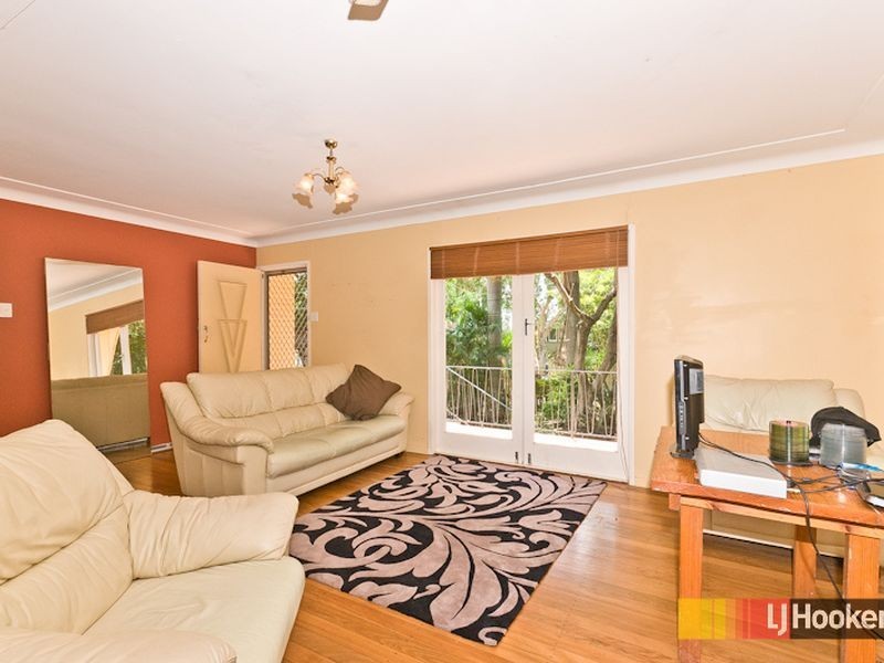 10 Lindale Street, Chermside West QLD 4032